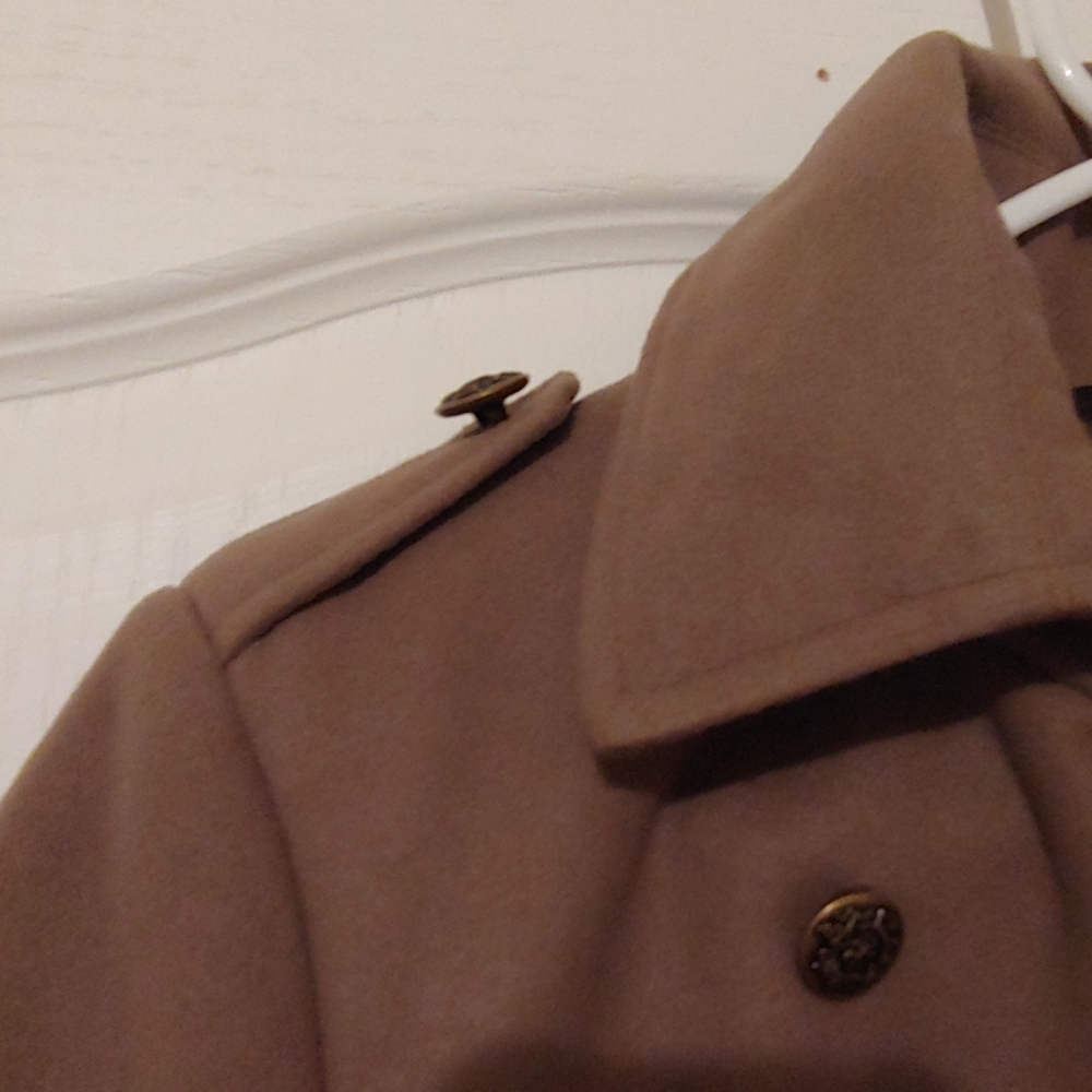 Venus Size 8 Beautiful Coat with Lace Detail - Picture 3 of 6